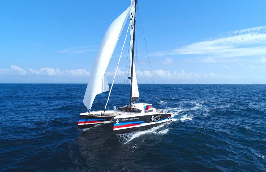 Performance sailing course in France
